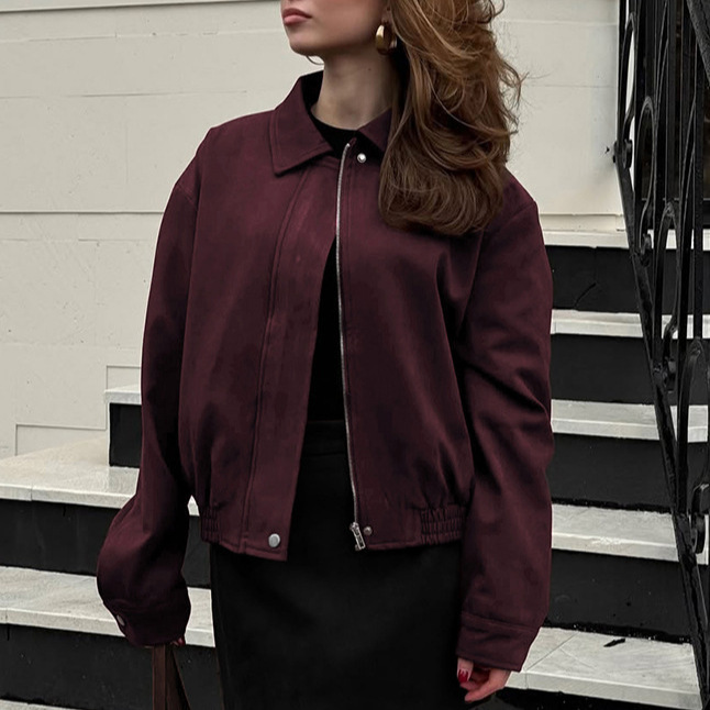 Street Fashion Fall 2025 - Automne hiver 2025 vin rouge Joker