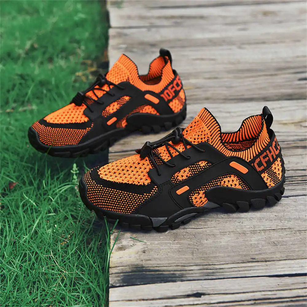 Street Fashion Model - Chaussures de trekking pour hommes, bottes