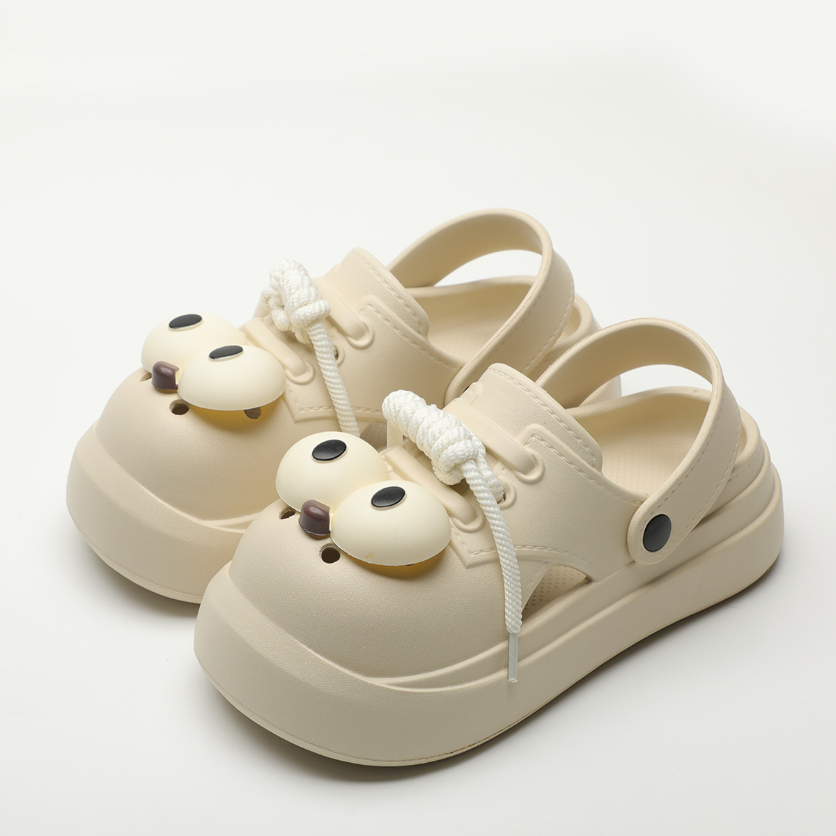 Sabots tendance DIY à grands y - Street Fashion Walking avis et prix